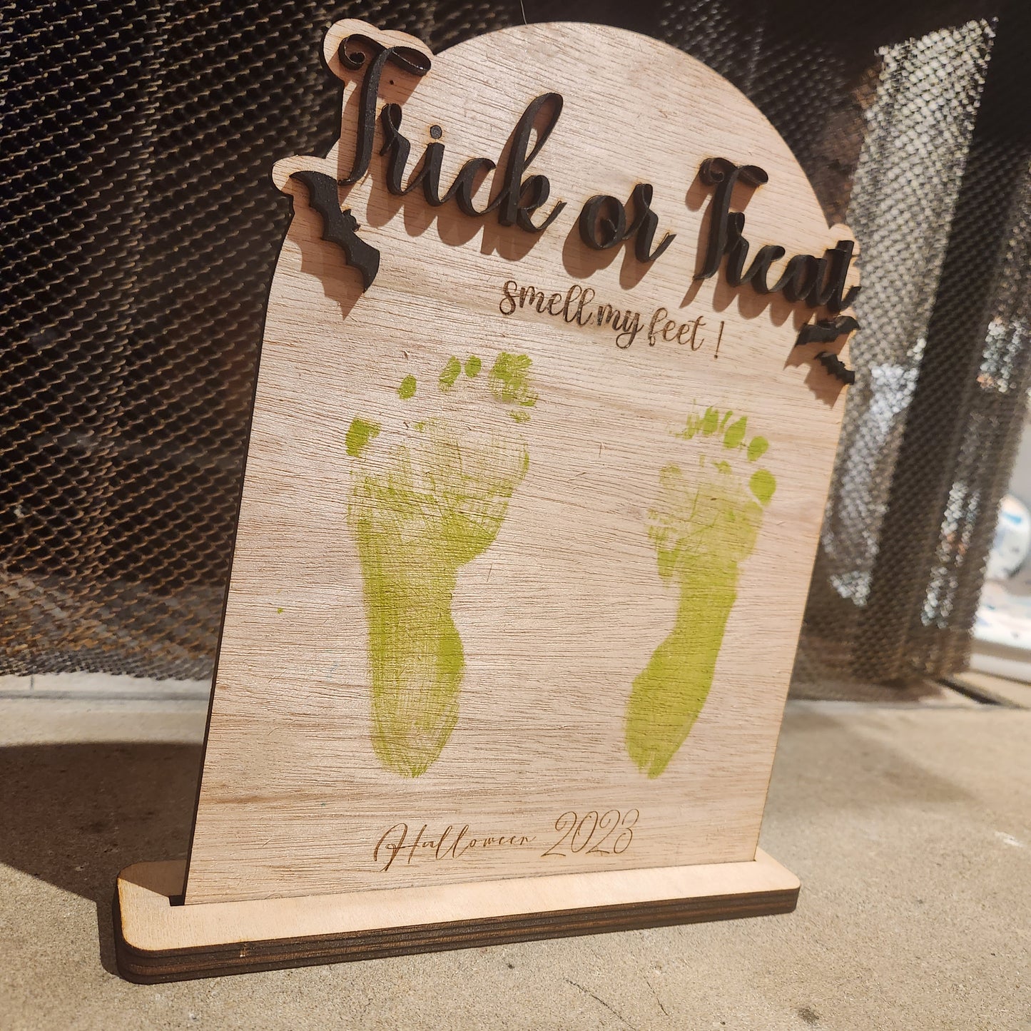 Spooky 'Trick or Treat Smell My Feet' Luan Wood DIY Kit for Kids - Halloween Crafting Fun|Baby Footprint Art
