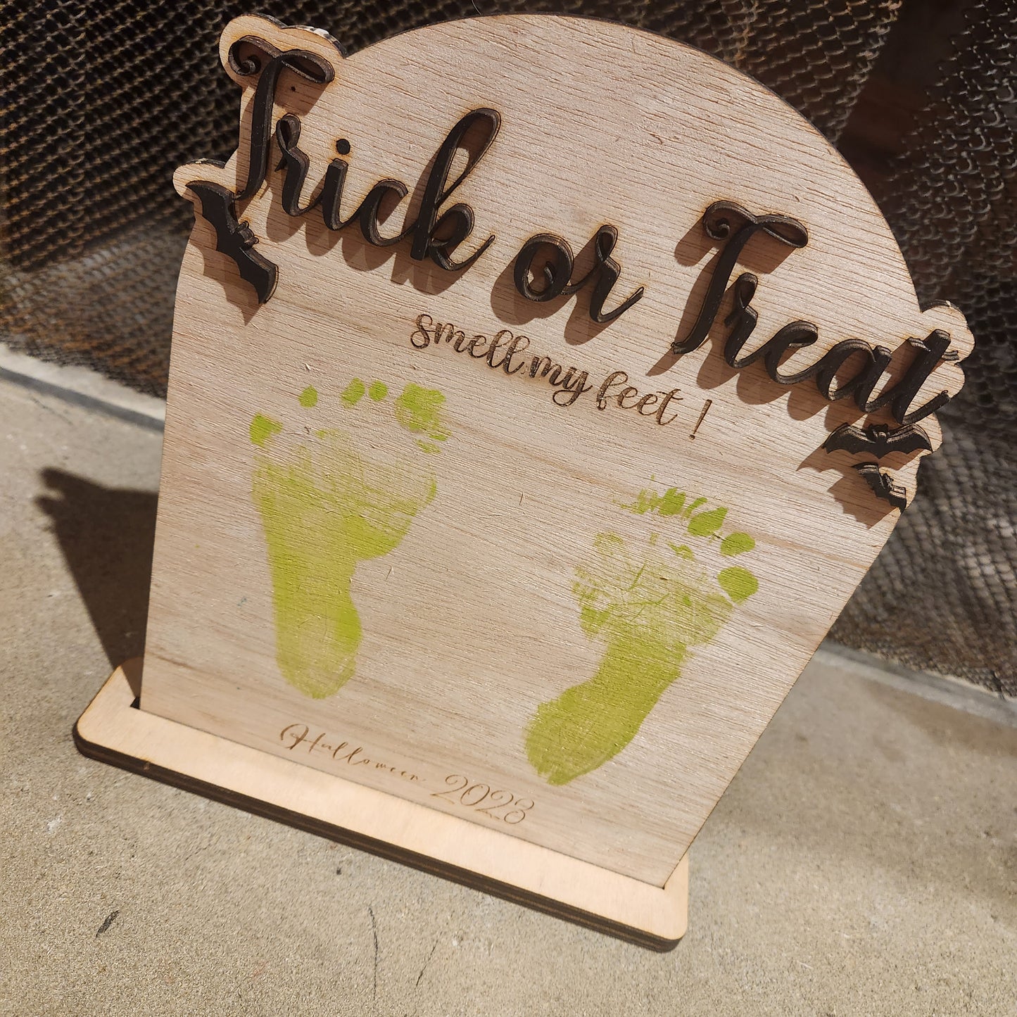Spooky 'Trick or Treat Smell My Feet' Luan Wood DIY Kit for Kids - Halloween Crafting Fun|Baby Footprint Art